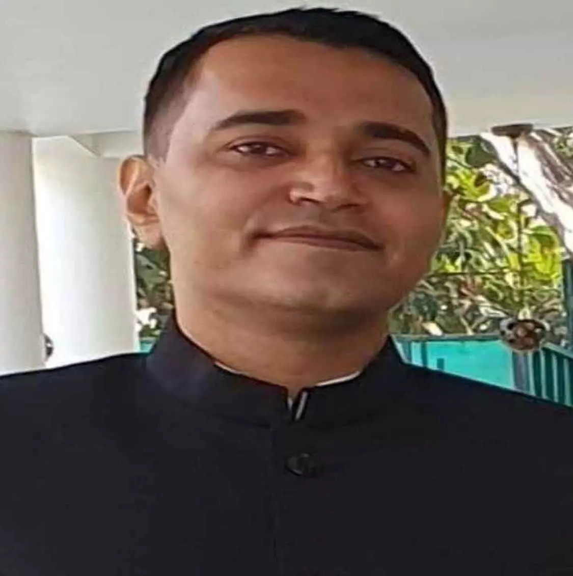 वरिष्ठ अधिकारी पोषण चंद्राकर का इस्तीफा मंजूर, अब सियासी पारी के कयास तेज