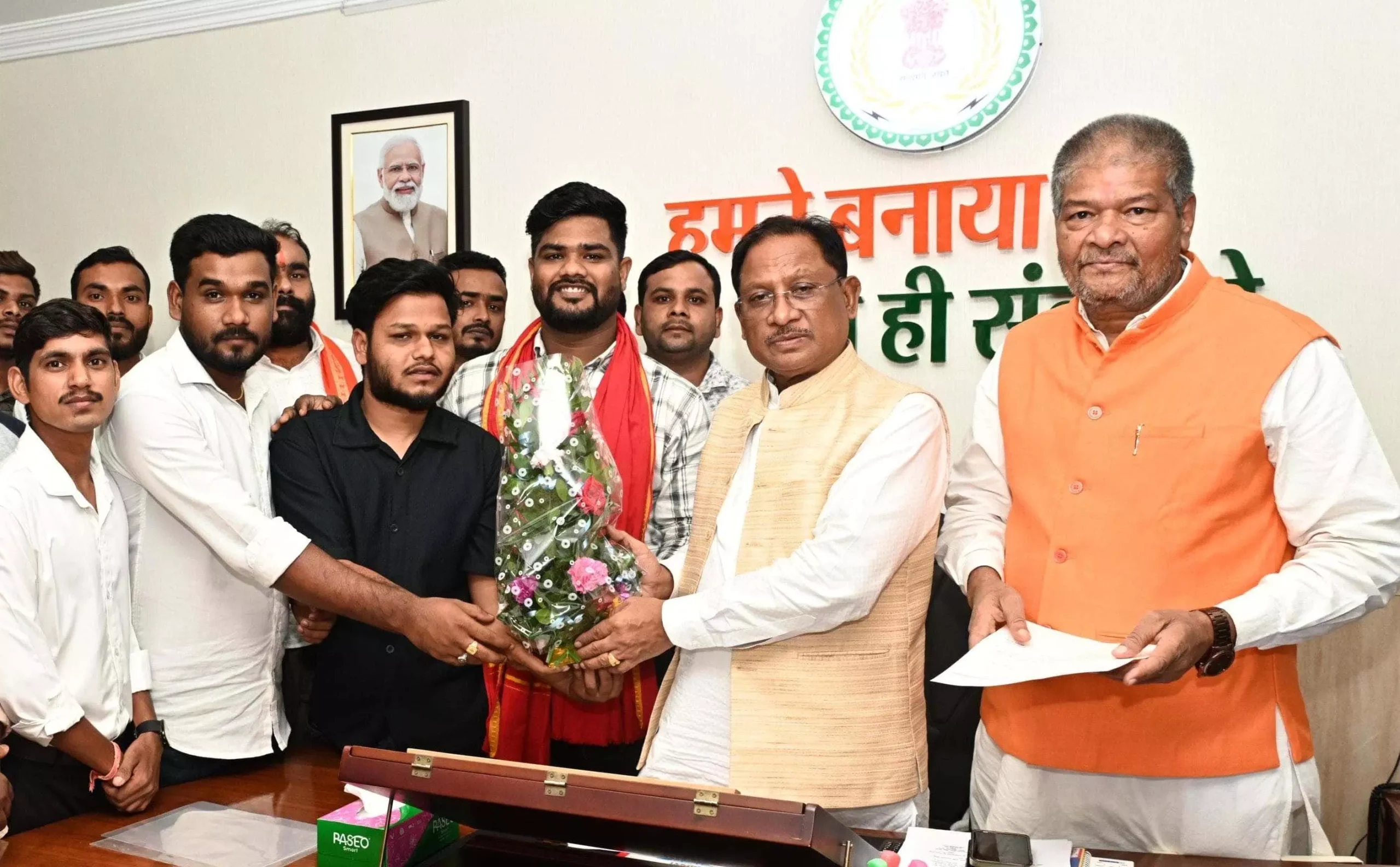 CM साय से रजक समाज के प्रतिनिधि मंडल ने की सौजन्य भेंट