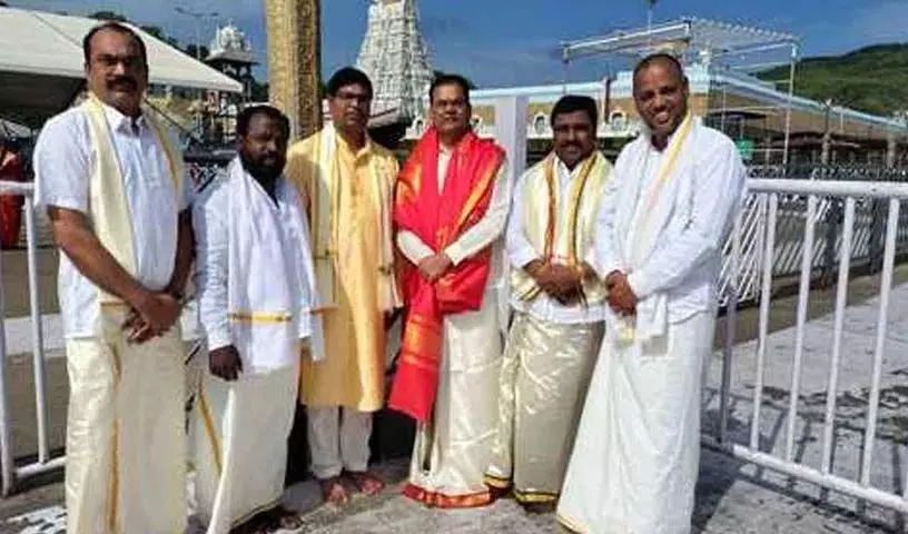 तिरुमाला श्रीवारी सेवा में विधायक कालेरू वेंकटेश