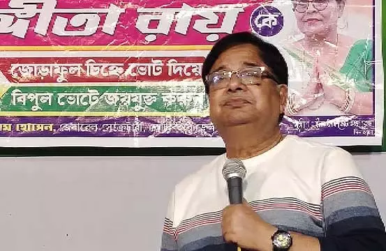 एक के बाद एक सरकार विरोधी पोस्ट, मंत्री का खुद का फेसबुक अकाउंट हैक