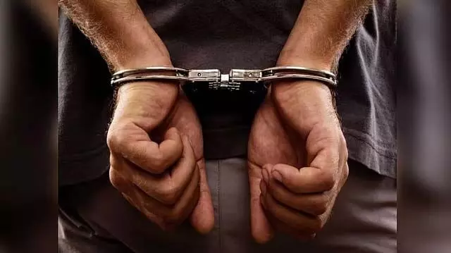 25 साल से फरार टैक्सी चालकों का हत्यारा पुलिस के शिकंजे में
