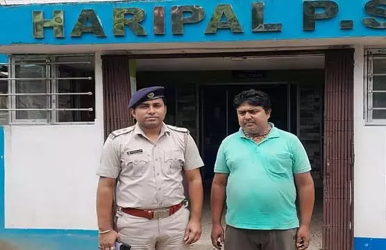 पत्नी को 15 लाख रुपए की फिरौती मांगने का मैसेज मिला?