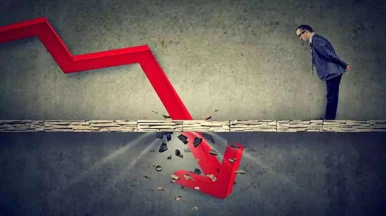 Nifty 25,500 से नीचे, सेंसेक्स धातु, रियल्टी और ऊर्जा में गिरावट के कारण फिसला