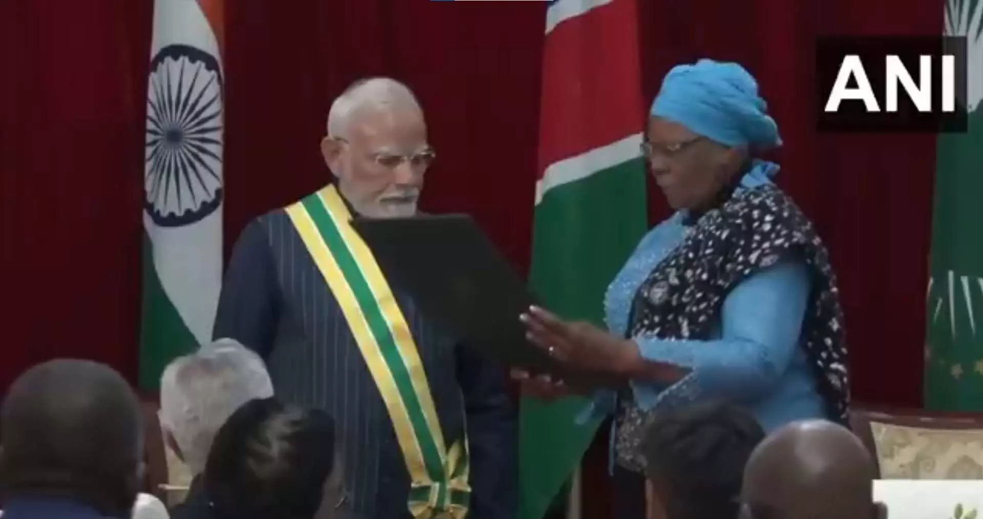 BIG BREAKING: PM मोदी को मिला नामीबिया का सर्वोच्च सम्मान