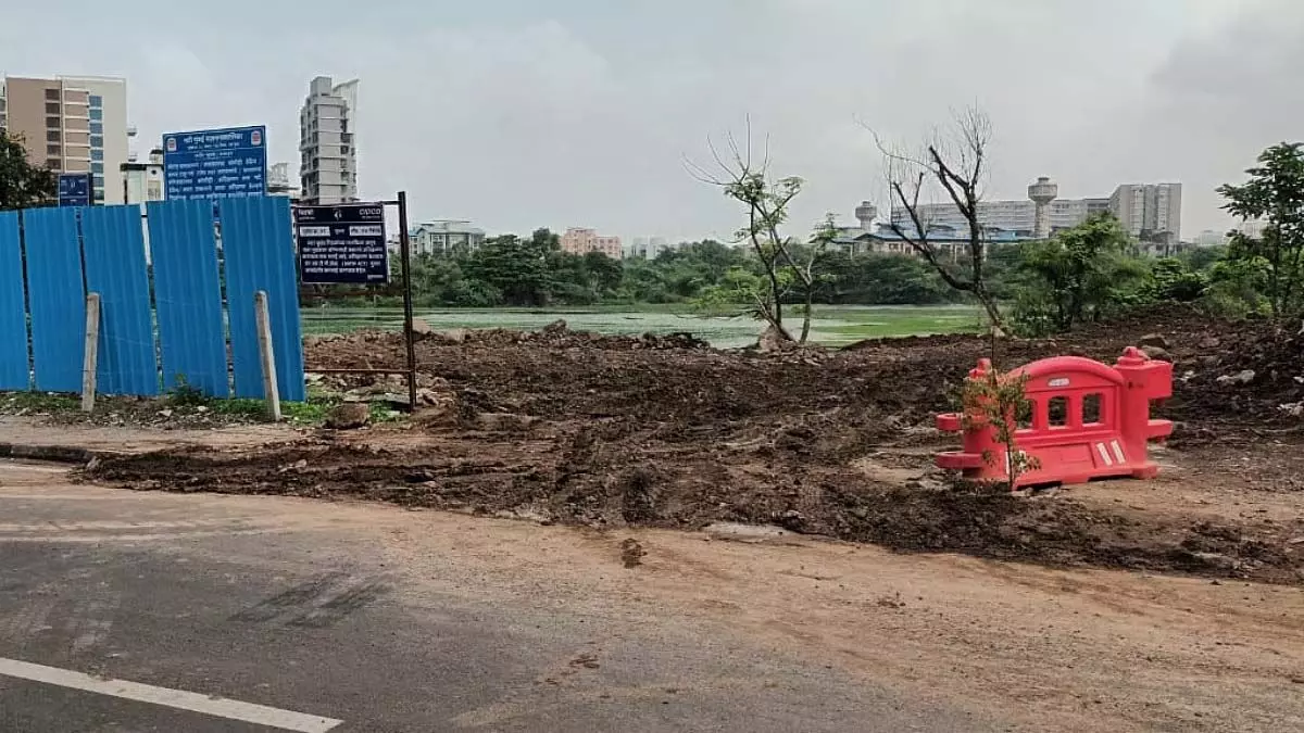 केंद्र ने लोटस झील को बताया खतरे में, महाराष्ट्र सरकार ने मांगी रिपोर्ट