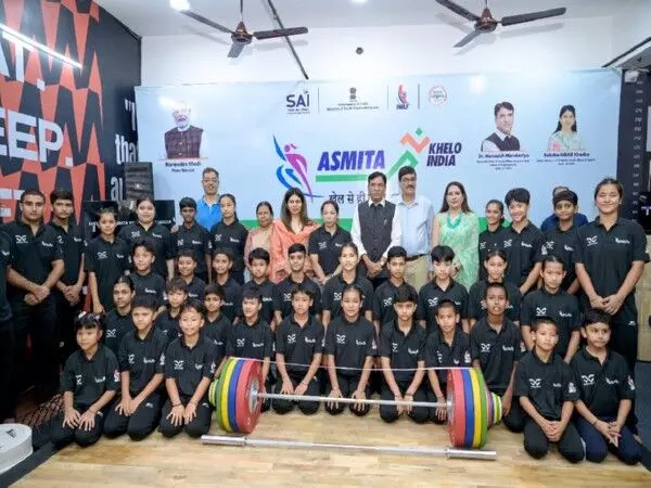 खेल मंत्री मनसुख मंडाविया ने अस्मिता वेटलिफ्टिंग लीग की शुरुआत की, कहा 'मीराबाई चानू आदर्श रोल मॉडल'