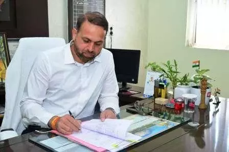 कलेक्टर ने तेज बारिश को ध्यान में रखते हुए नागरिकों से नदी के तटवर्ती क्षेत्रों में नहीं जाने की अपील की