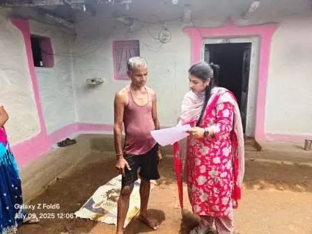 जनदर्शन से मिली राहत-आवेदक ने जिला प्रशासन का जताया आभार