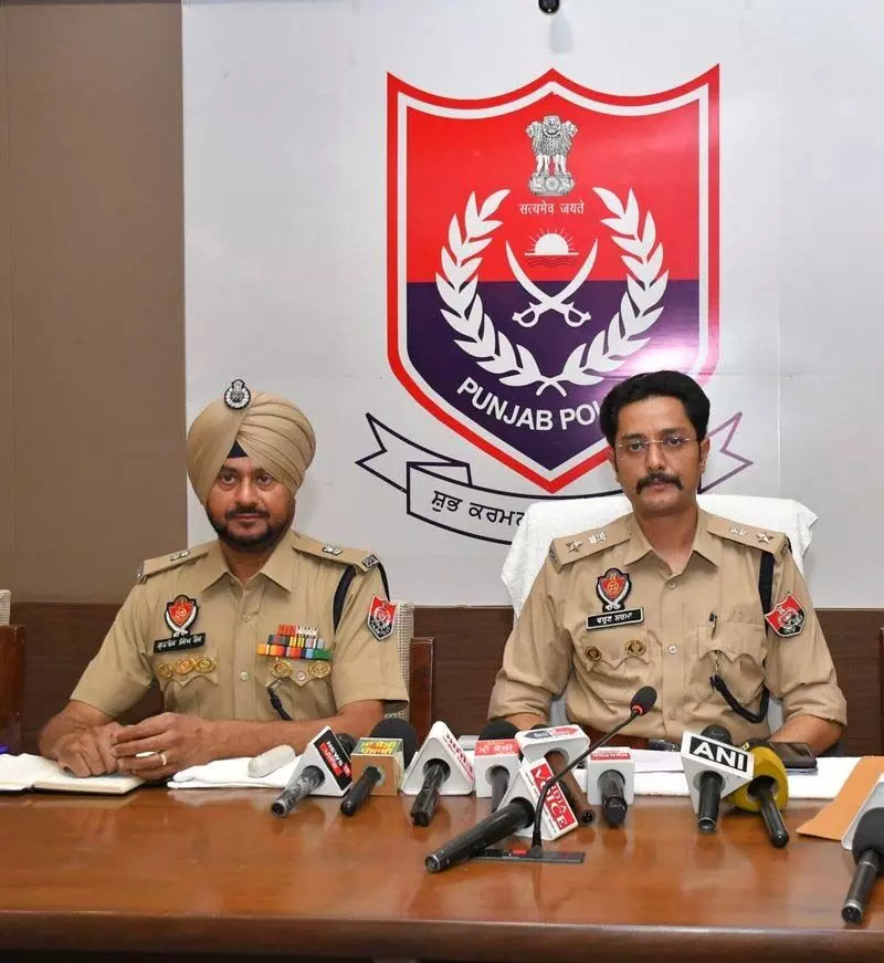 सिसोदिया का भेष बदलने के आरोप में हरियाणा का व्यक्ति गिरफ्तार