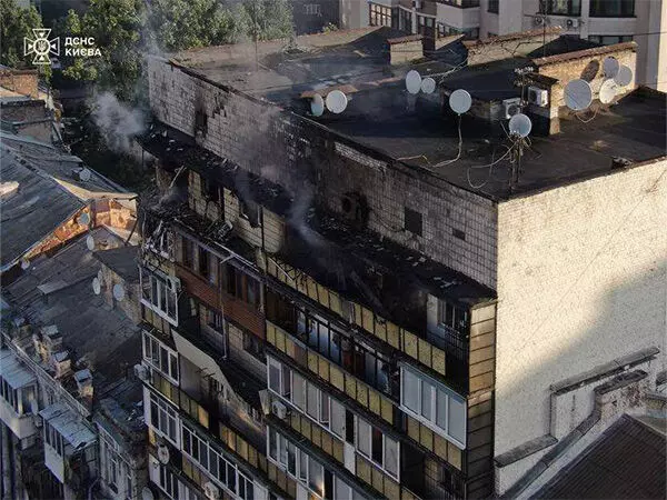 रूस ने 741 हवाई हथियारों से यूक्रेन पर बड़े पैमाने पर हमला किया