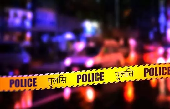 दक्षिण दिनाजपुर में बोलेरो और ट्रक में टक्कर