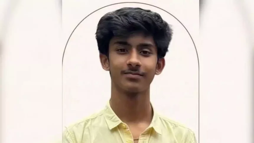 मेगाब्लॉक के दौरान ट्रेन से गिरकर किशोर बिजली के तार की चपेट में आया