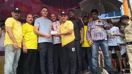 महाराष्ट्र: मंत्री योगेश कदम ने 'वर्षा मैराथन' में लिया हिस्सा, स्वस्थ जीवनशैली अपनाने का दिया मंत्र