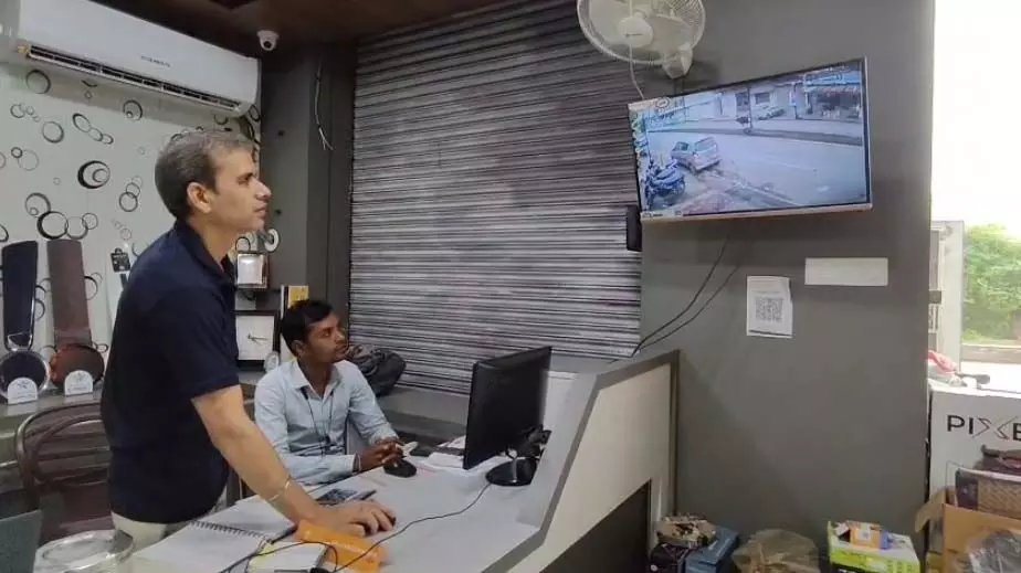 डिसेंट टेलर्स ने सड़क फोकस सीसीटीवी लगाकर रायगढ़ पुलिस की मुहिम में निभाई भागीदारी
