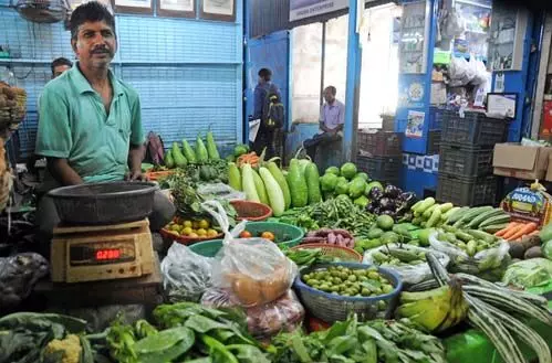 पीएम मोदी के कार्यकाल में बीते 11 वर्षों में भारत में औसत महंगाई दर 3 प्रतिशत कम हुई