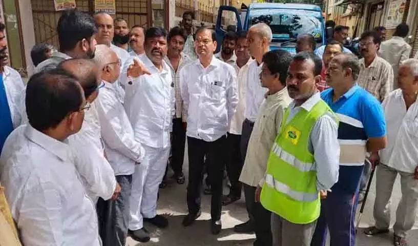 मुद्दों के समाधान के लिए त्वरित कार्रवाई: विधायक नहीं बन सकते