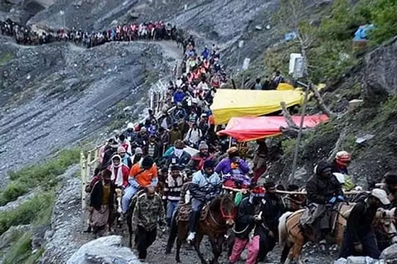 पहलगाम और बालटाल से श्री अमरनाथजी यात्रा एक दिन के लिए स्थगित