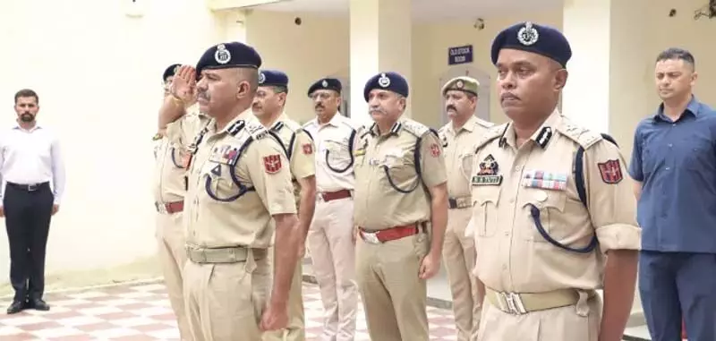 Jammu, सभी आतंकवादियों को मार गिराया जाएगा, अभियान जारी: डीजीपी