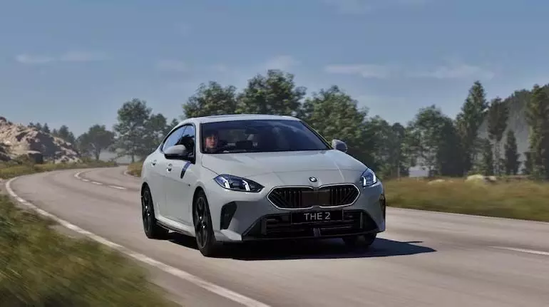 BMW 2 सीरीज ग्रैन कूप 2025 भारत में 46.9 लाख रुपये में लॉन्च