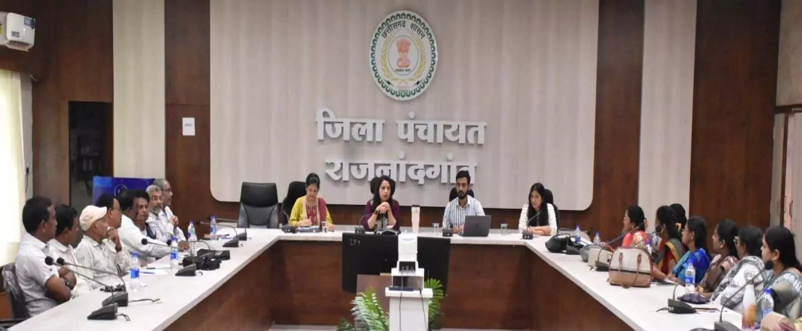 बच्चों के परीक्षा परिणाम में सुधार करने व ड्राप आउट को रोकने प्रोजेक्ट जूनियर-जी के संबंध में दिया गया प्रशिक्षण