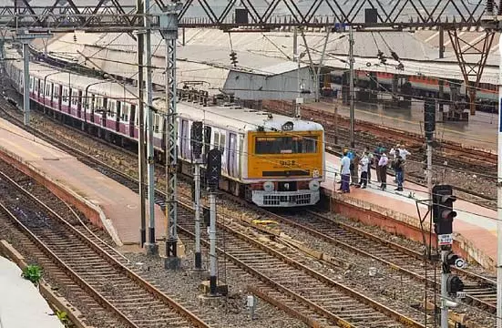 Sealdah शाखा पर 5 नई ईएमयू लोकल ट्रेनें शुरू
