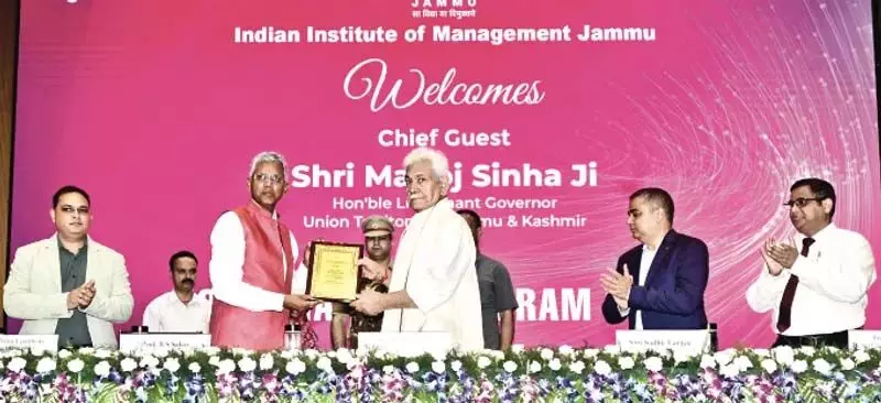 जम्मू-कश्मीर शिक्षा और नवाचार का प्रमुख केंद्र बना: एलजी
