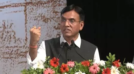 'विकसित भारत' तभी बनेगा जब युवा फिट, सशक्त, संस्कारी और राष्ट्रभक्त होंगे: मनसुख मांडविया