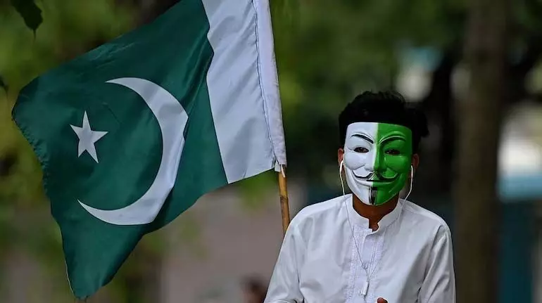 Pakistan ने 2.1 अरब डॉलर का वार्षिक चालू खाता अधिशेष दर्ज किया