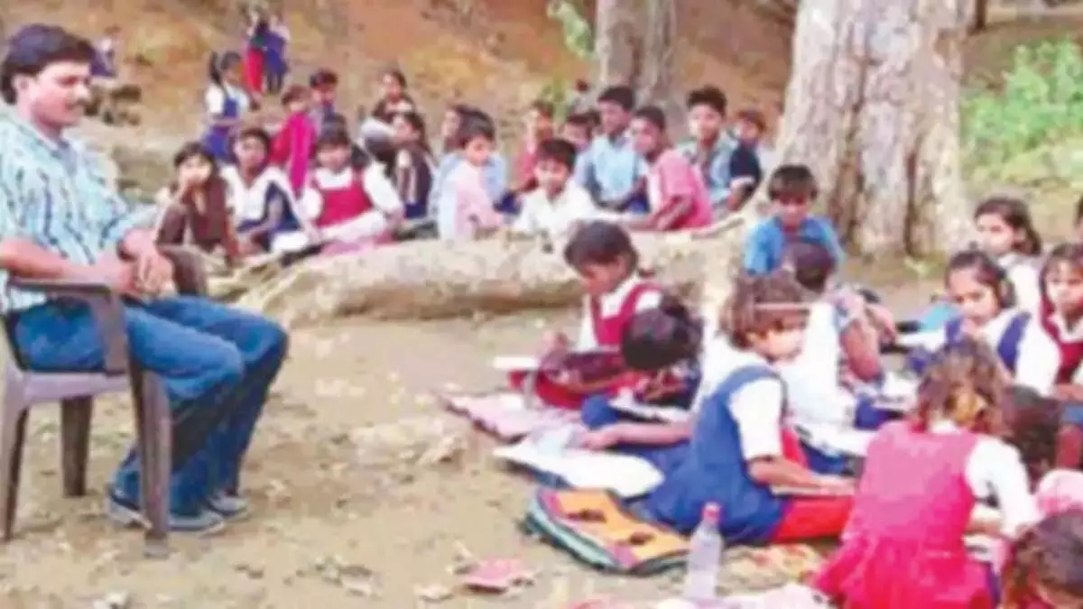जटिल परिदृश्य में सभी के लिए किफायती शिक्षा