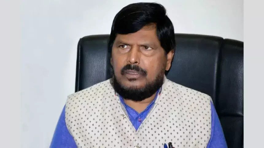 New Delhi: भारत-पाक मुकाबला रद्द होने पर केंद्रीय मंत्री रामदास अठावले ने दी प्रतिक्रिया