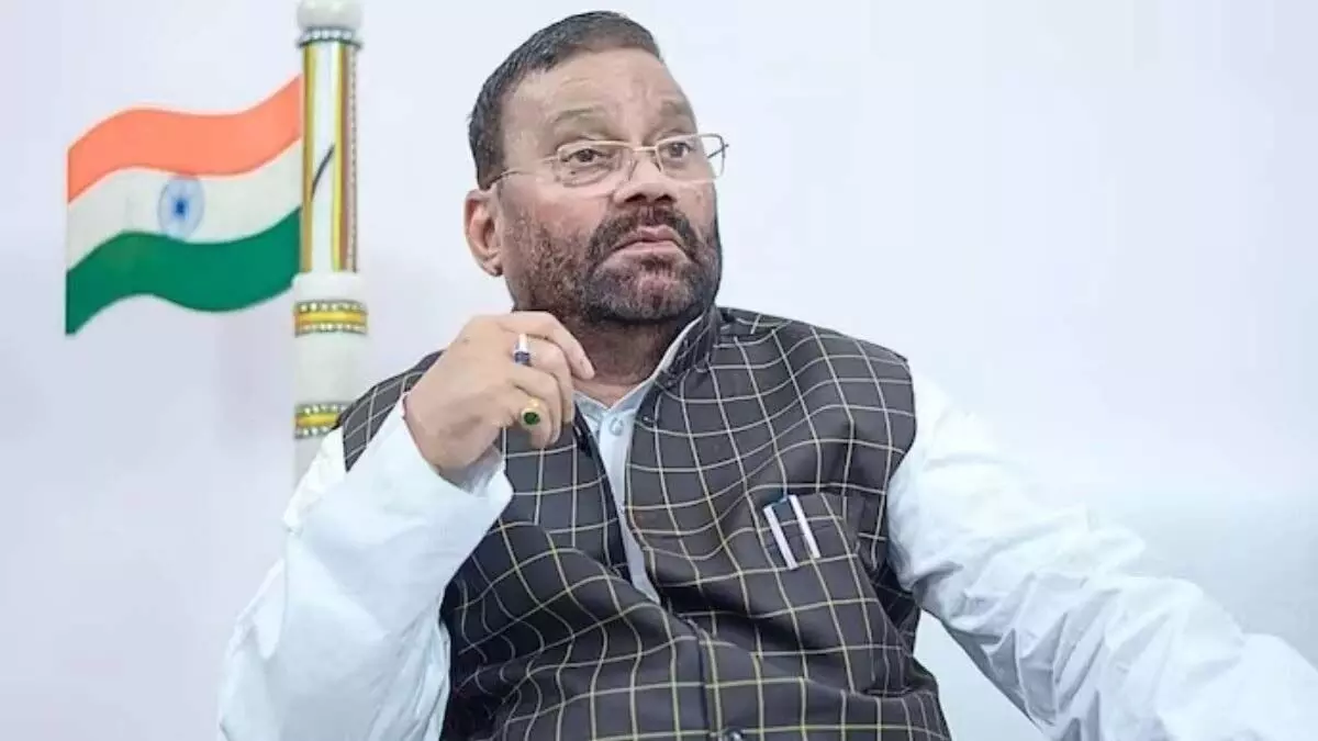 स्वामी प्रसाद मौर्य का विवादित बयान: कांवड़ियों को बताया 'गुंडा-माफिया'