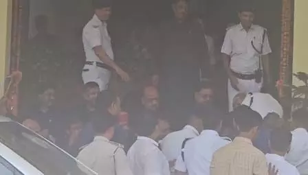 बिहार विधानसभा सत्र का दूसरा दिन, विपक्षी विधायकों ने किया हंगामा