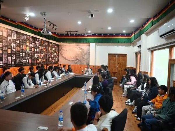 धर्मशाला सत्र में तिब्बती नेता का आह्वान: विदेशों में रह रहे युवा अपनी तिब्बती पहचान और स्वतंत्रता की आवाज बनाए रखें