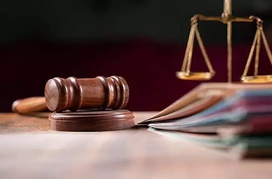न्यायाधीश ने सीबीआई को पूरे दस्तावेज अदालत में न ले जाने पर फटकार लगाई