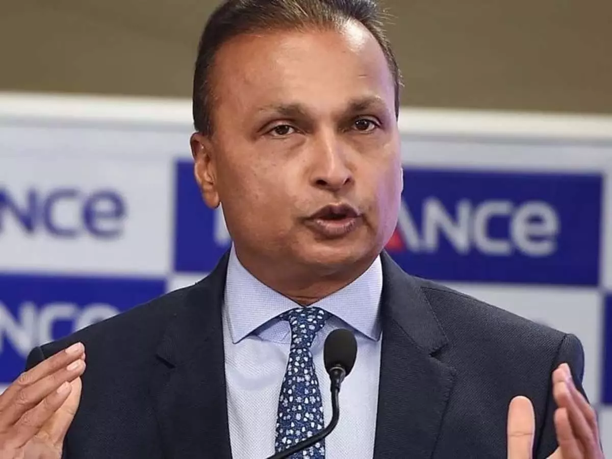 बड़ा एक्शन अनिल अंबानी से जुड़ी कंपनियों पर, ED की रेड