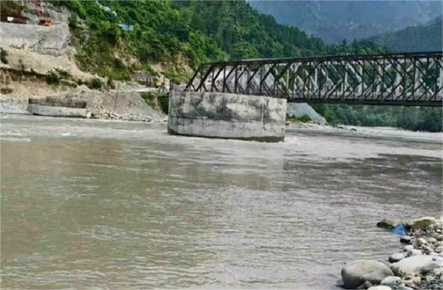 Chamoli: महिला ने उठाया ऐसा खौफनाक कदम कि पूरे इलाके में फैली सनसनी