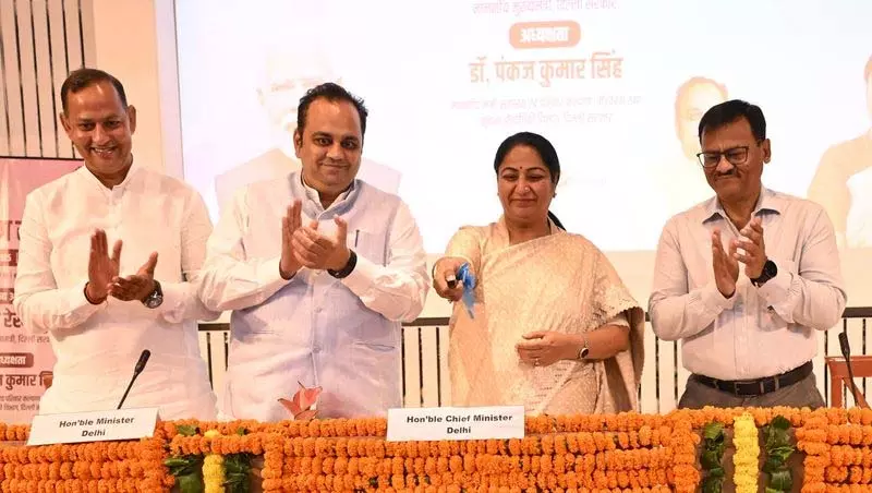 सीएम गुप्ता ने स्वास्थ्य सेवा के डिजिटलीकरण और विस्तार के लिए सुधारों की शुरुआत की