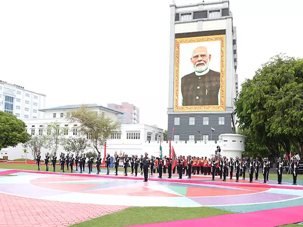 मालदीव राष्ट्रीय रक्षा बल ने प्रधानमंत्री मोदी को आतिथ्य स्वरूप 'हैयकोल्हू' उपहार स्वरूप दिया