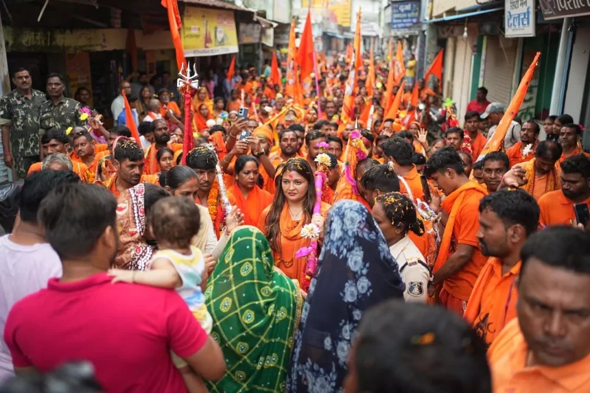 कांवड़ यात्रा में उमड़ा आस्था का सैलाब, छठे दिन बोड़ला के लिए प्रस्थान