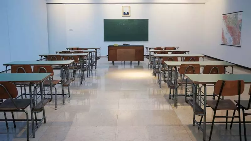 जीरो और कम एनरोलमेंट वाले 220 स्कूल बंद, 100 स्कूल डिनोटिफाई
