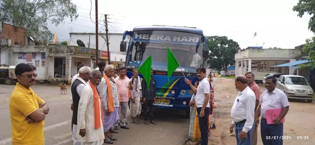 जिले से 204 श्रद्धालुओं को रामलला दर्शन अयोध्या धाम के लिए किया गया रवाना