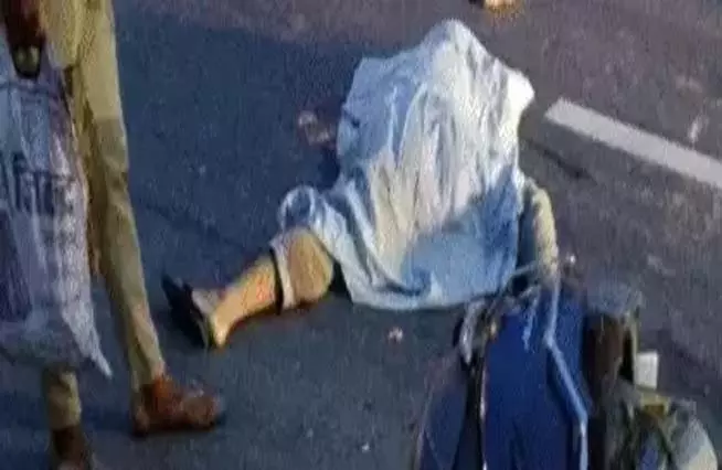 ट्रक ने युवक को रौंदा, मौत