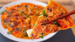 "6 आसान स्टेप्स में बनाएं असली Korean kimchi pancakes"