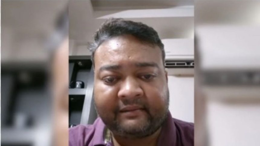 लखनऊ में कर्ज़ में डूबे एक रियल एस्टेट कारोबारी ने फेसबुक लाइव पर अपनी...