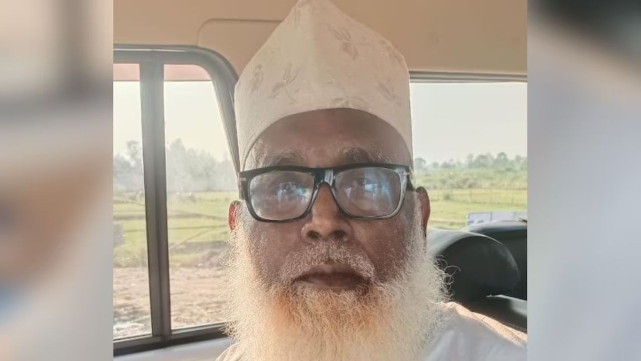 Changur Baba Property: अवैध धर्मांतरण के आरोप में पकड़े गए छांगुर बाबा के खातों में 100...