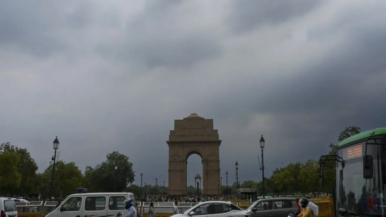 Delhi Cloud Seeding Project Postponed: मौसम विज्ञानियों से परामर्श के बाद, परियोजना टीम ने 30 अगस्त...