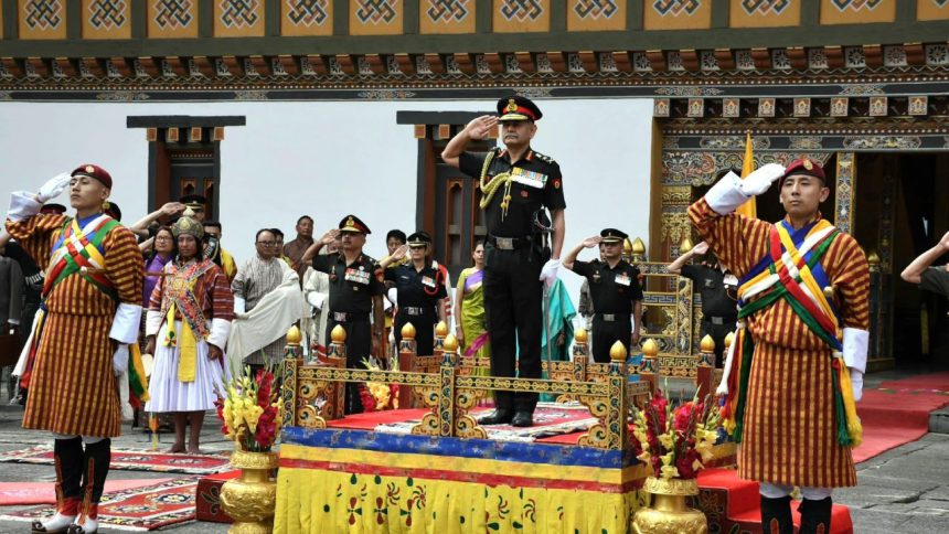 अपनी यात्रा के दौरान, भारतीय सेना के सेनाध्यक्ष (सीओएएस) जनरल उपेंद्र...