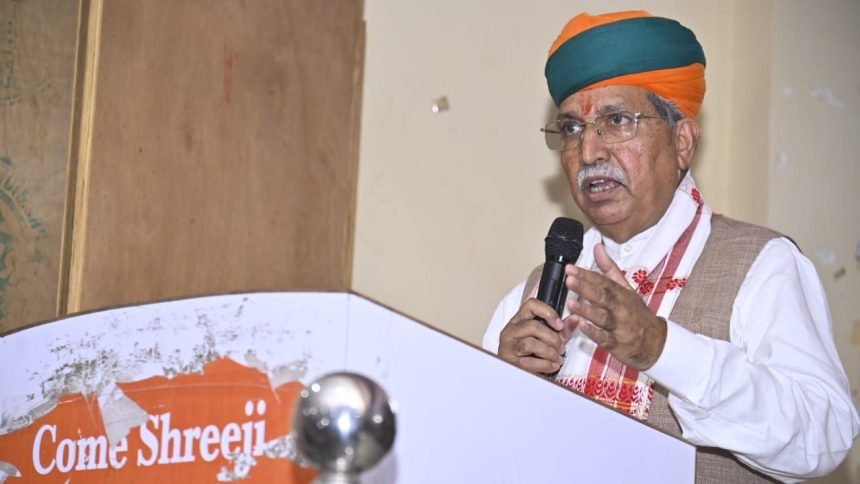 केंद्रीय कानून मंत्री ने कहा,''इस दिशा में कदम उठाए हैं, वहीं सरकार इसमें...