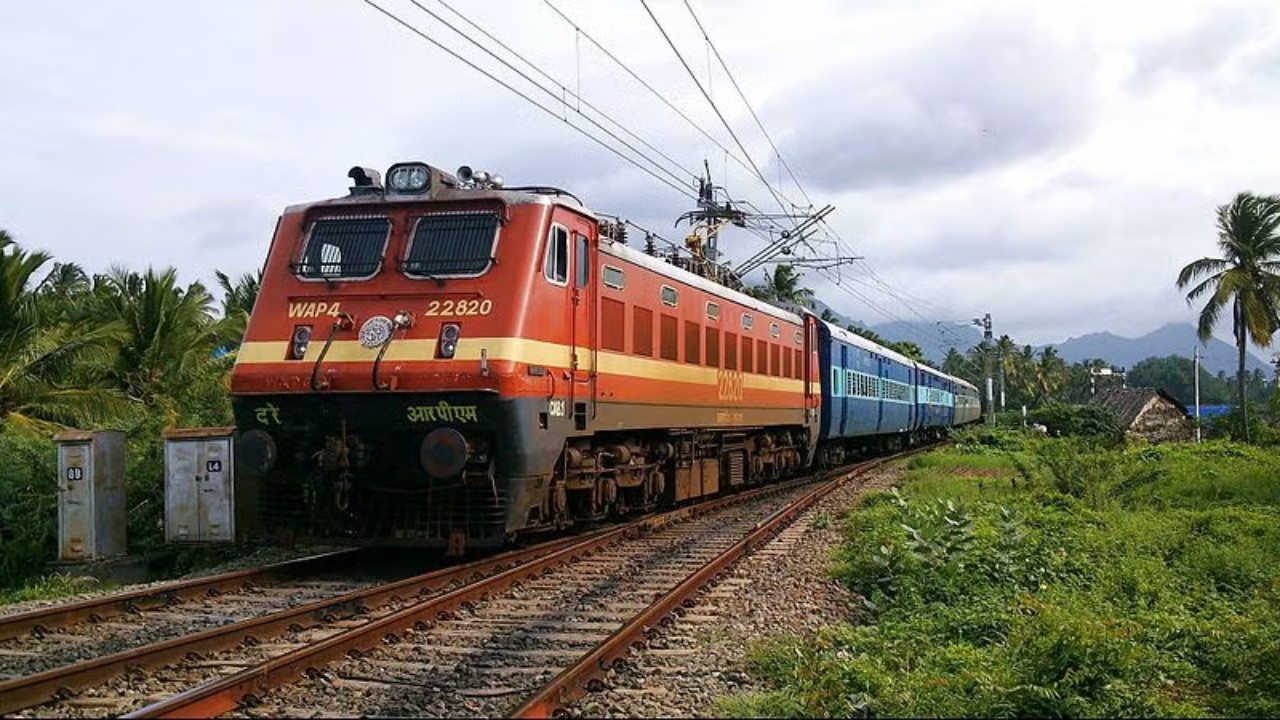 उत्तर पश्चिम रेलवे के मुख्य जनसंपर्क अधिकारी शशि किरण ने कहा कि जम्मू मंडल...