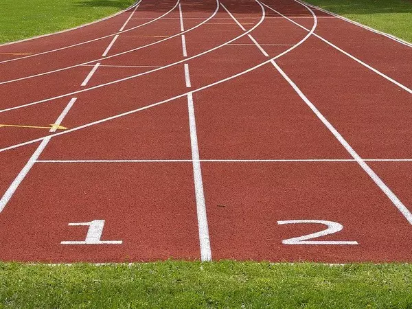 अब्दुल्ला अबूबकर ने अल्माटी मीट में सेंटीमीटर से ट्रिपल जंप का खिताब हासिल किया
